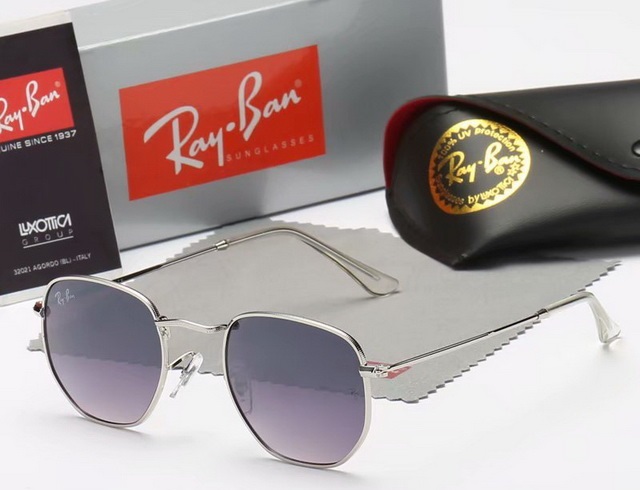 Ray Ban Boutique Sunglasses 058